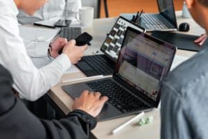 What's The Difference Between Business Networking and Personal Networking?